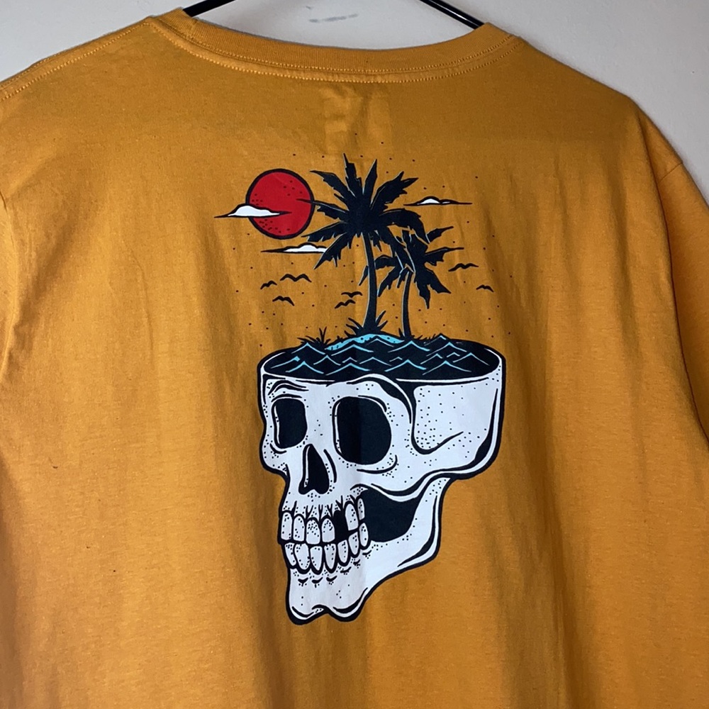 Skull Palm Tree Tee